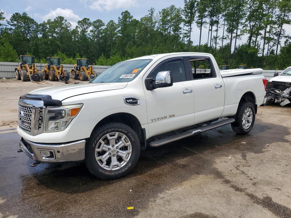 2016 Nissan Titan XD SL
