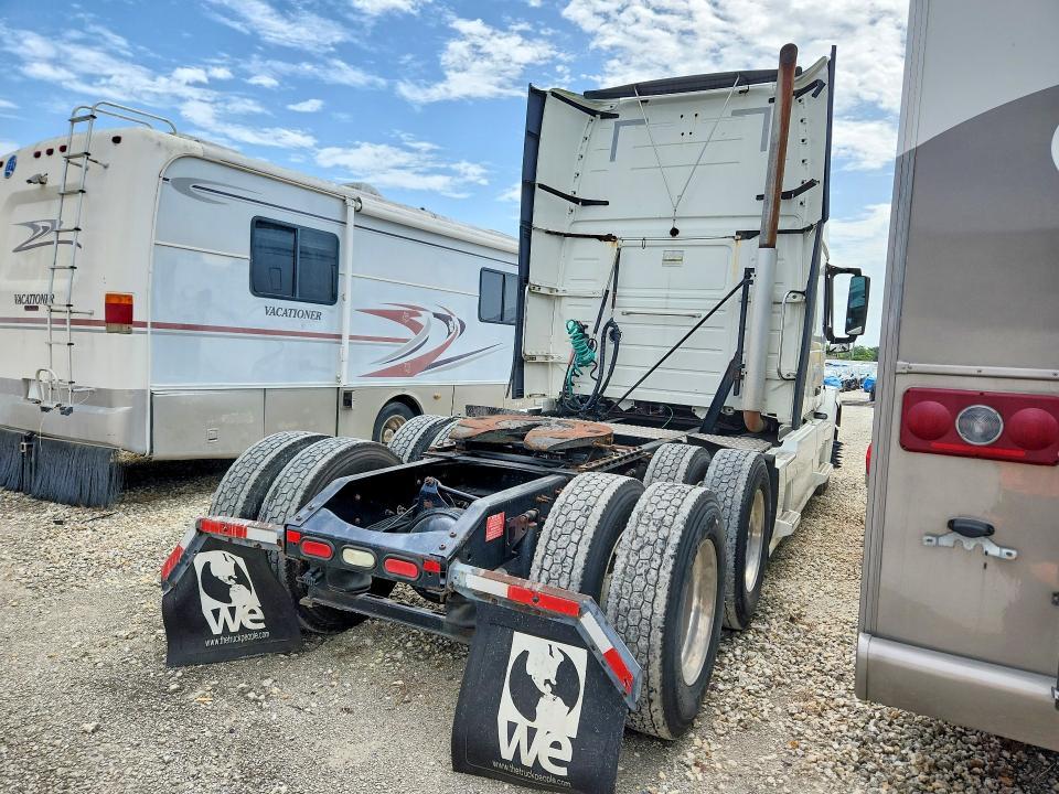 2016 Volvo VNL Semi Truck