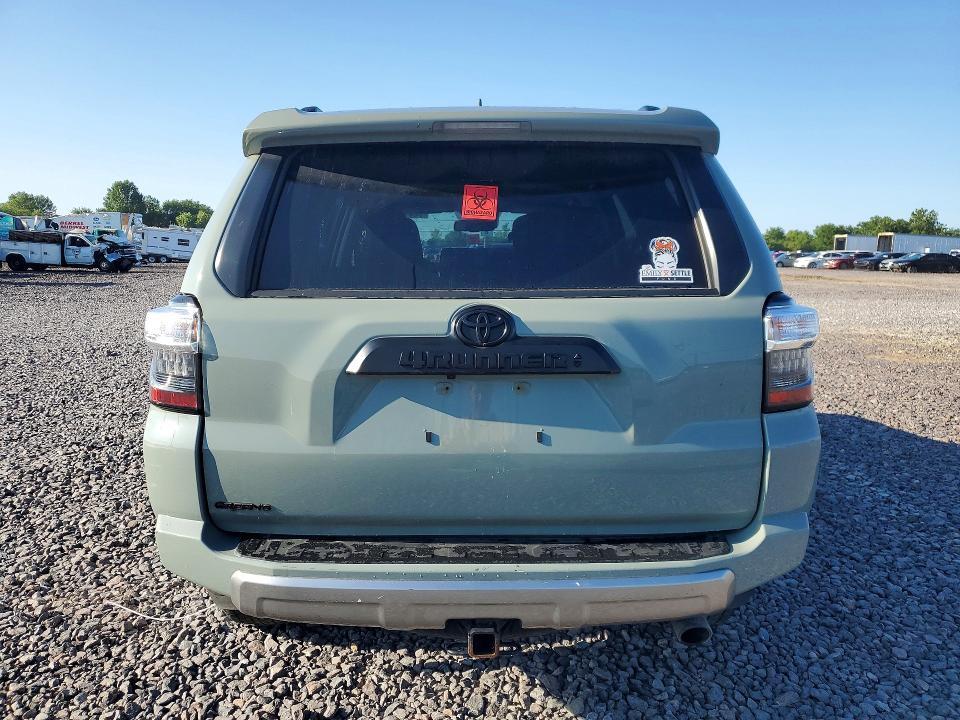 2023 Toyota 4runner trd Off-road