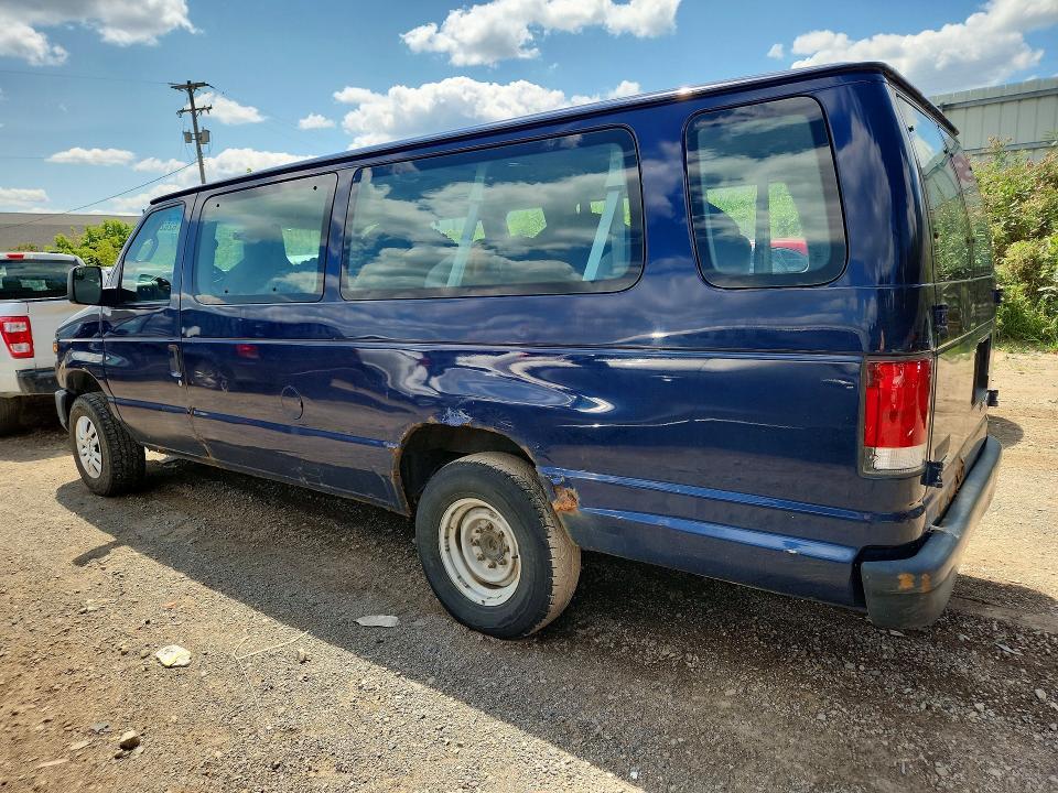 2013 Ford Econoline E350 Super Duty Wagon