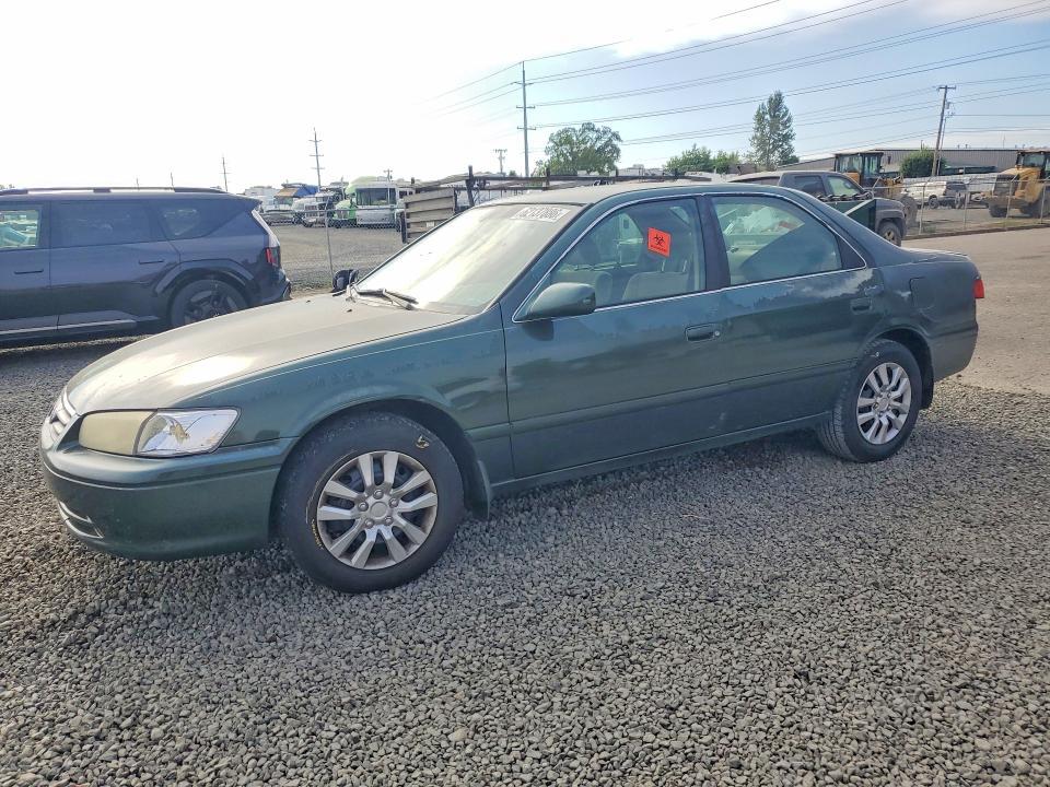2001 Toyota Camry le