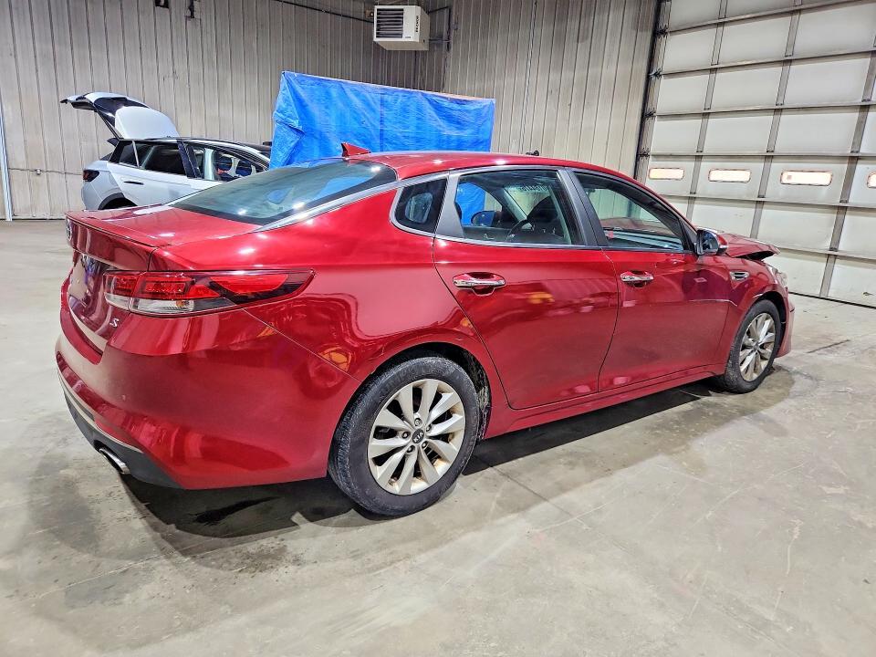 2018 KIA Optima s