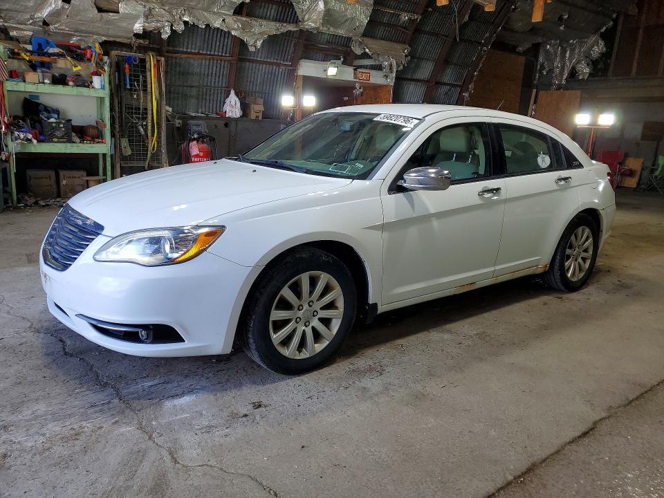 2013 Chrysler 200 Limited