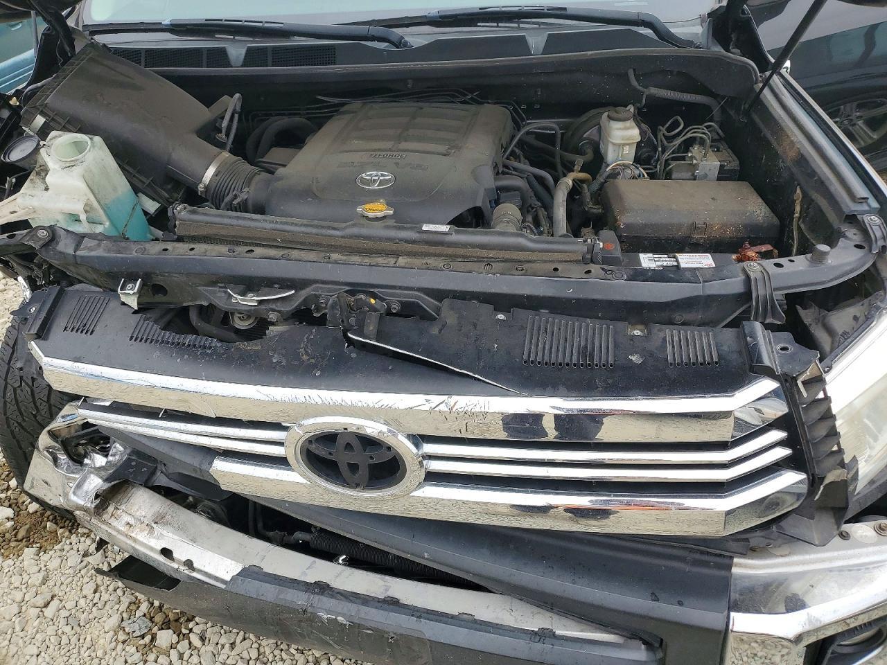 2017 Toyota Tundra SR5