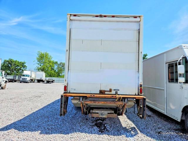 2019 Freightliner Business Class M2 BOX Truck