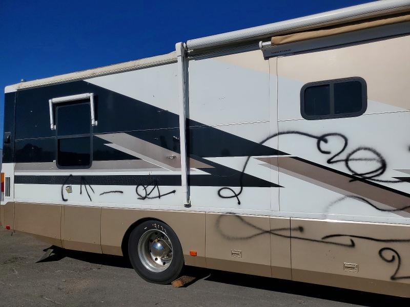 2002 Roadmaster Sahara RV