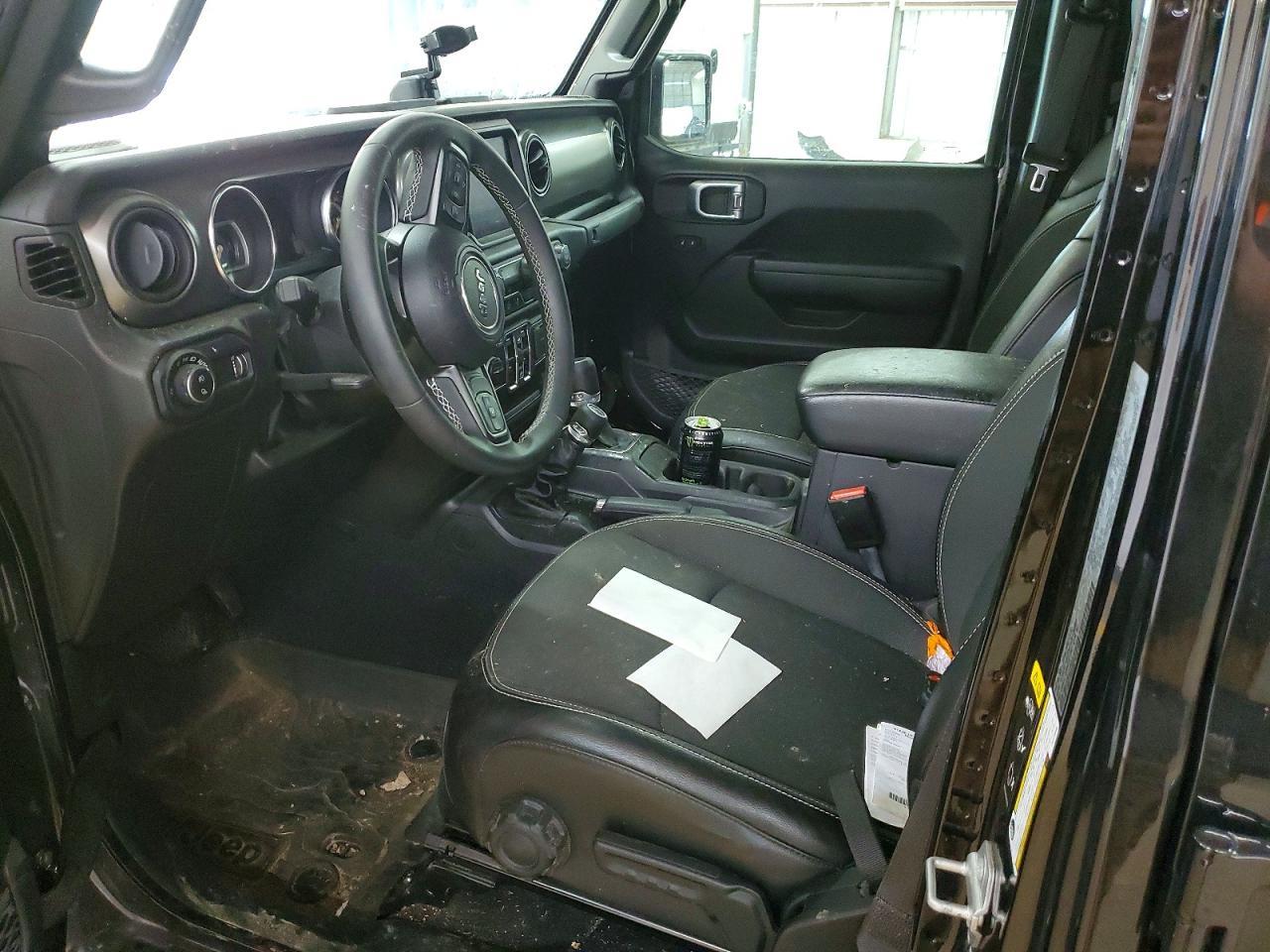 2023 Jeep Gladiator Sport
