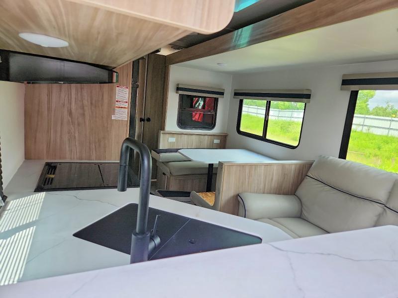 2024 Winnebago Access Camper