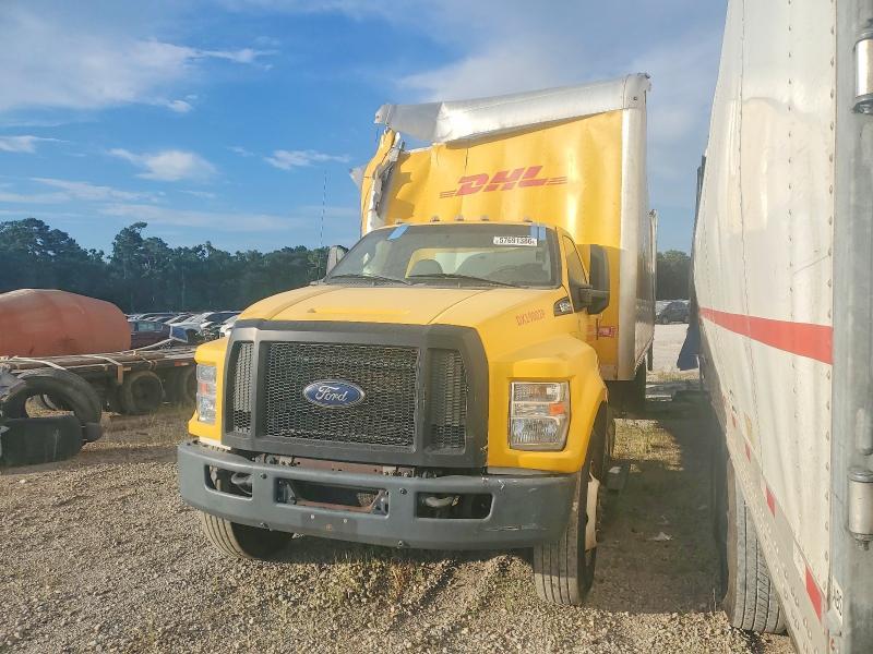 2019 Ford F750 Super Duty BOX Truck