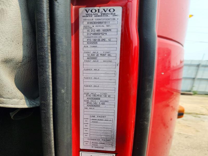 2006 Volvo VNL Semi Truck