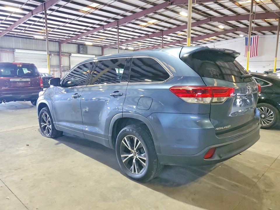 2019 Toyota Highlander le
