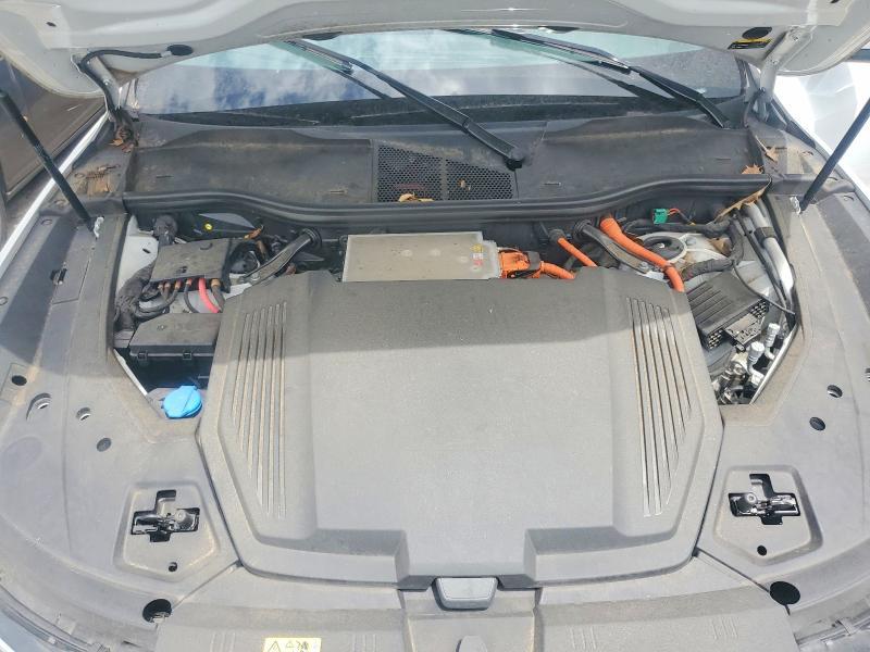 2021 Audi E-tron Premium Plus