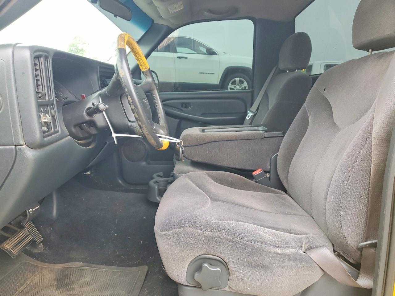 2002 GMC New Sierra C1500