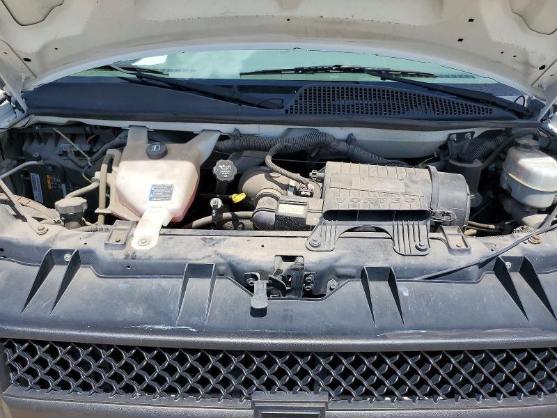 2012 Chevrolet Express BOX Truck