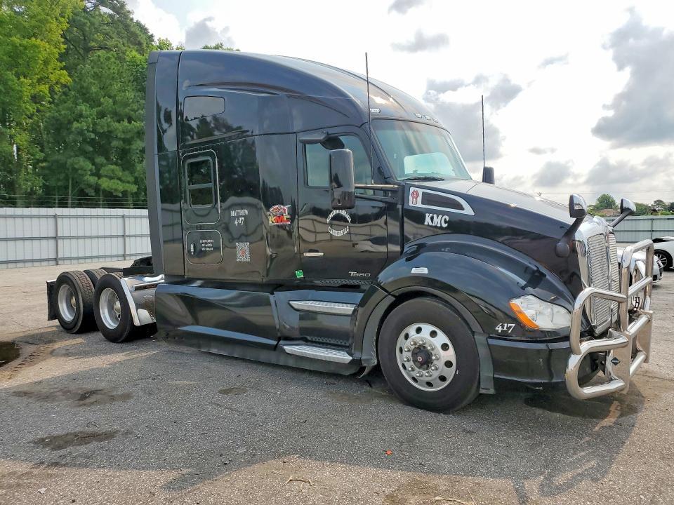 2019 Kenworth T680 Semi Truck