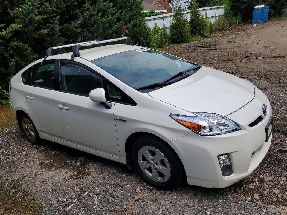 2010 Toyota Prius iii