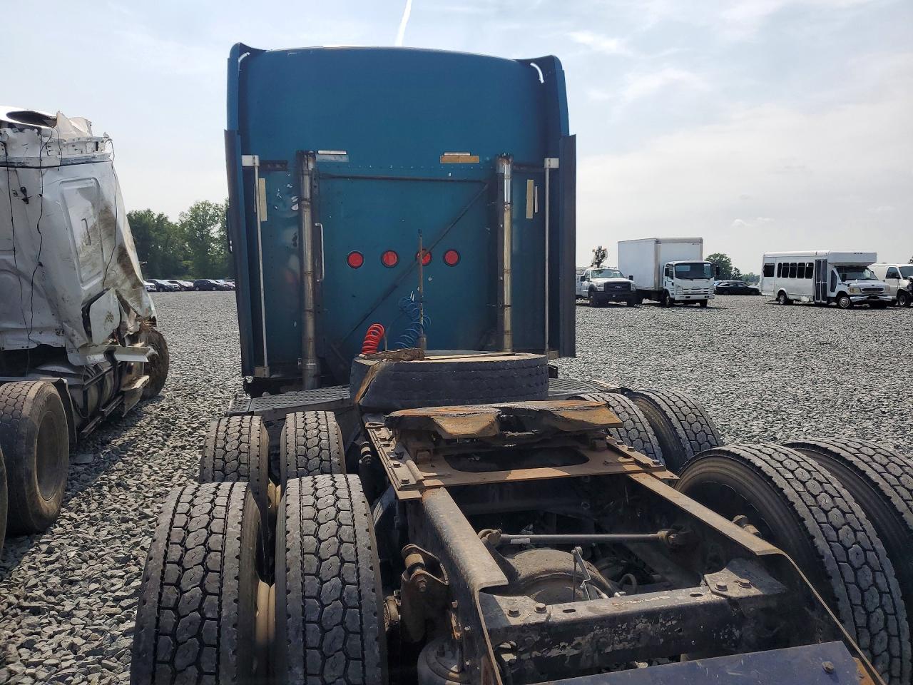1998 Kenworth T600 Semi Truck