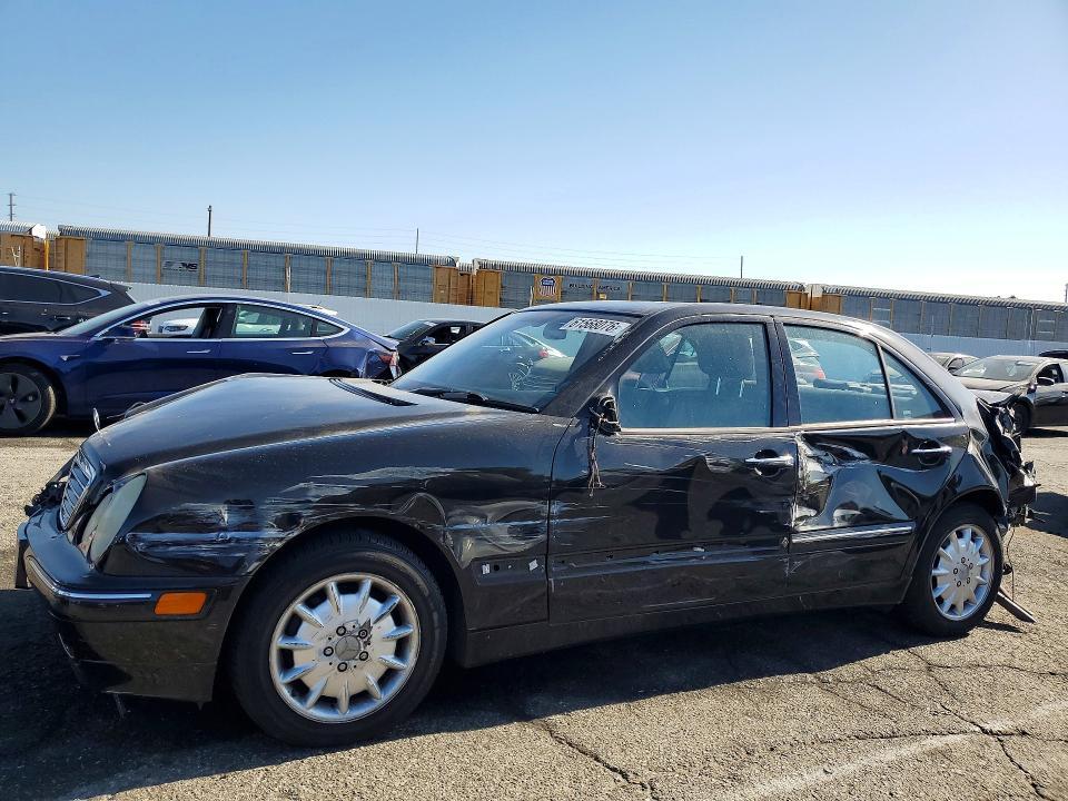 2000 Mercedes-Benz E 320