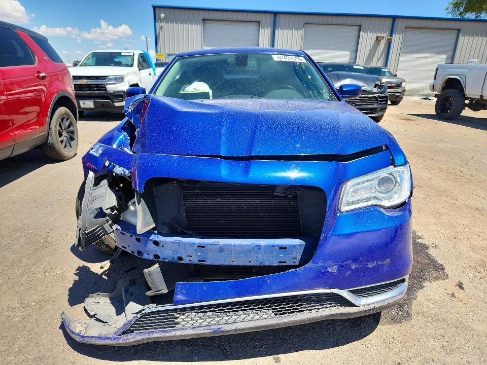 2019 Chrysler 300 Touring