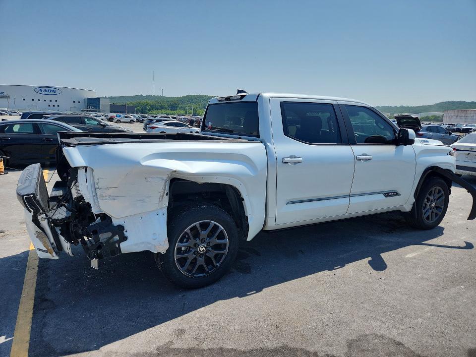 2025 Toyota Tundra Platinum HV