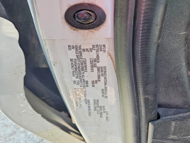 2017 Ford Econoline E450 Super Duty Cutaway Van