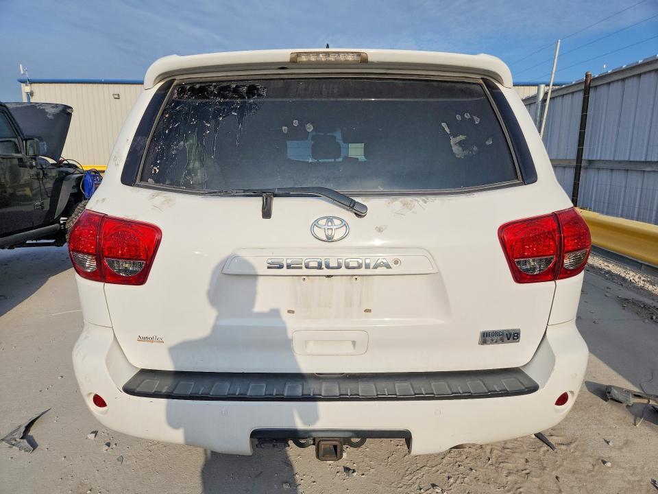 2016 Toyota Sequoia SR5