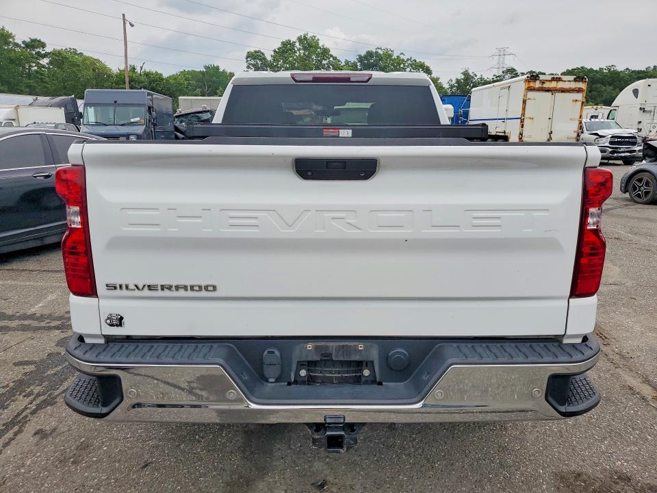 2021 Chevrolet Silverado C1500