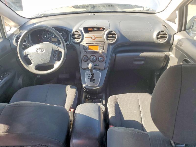 2009 KIA Rondo Base