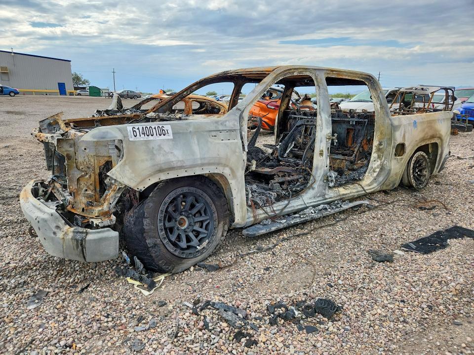 2021 GMC Sierra K1500 AT4