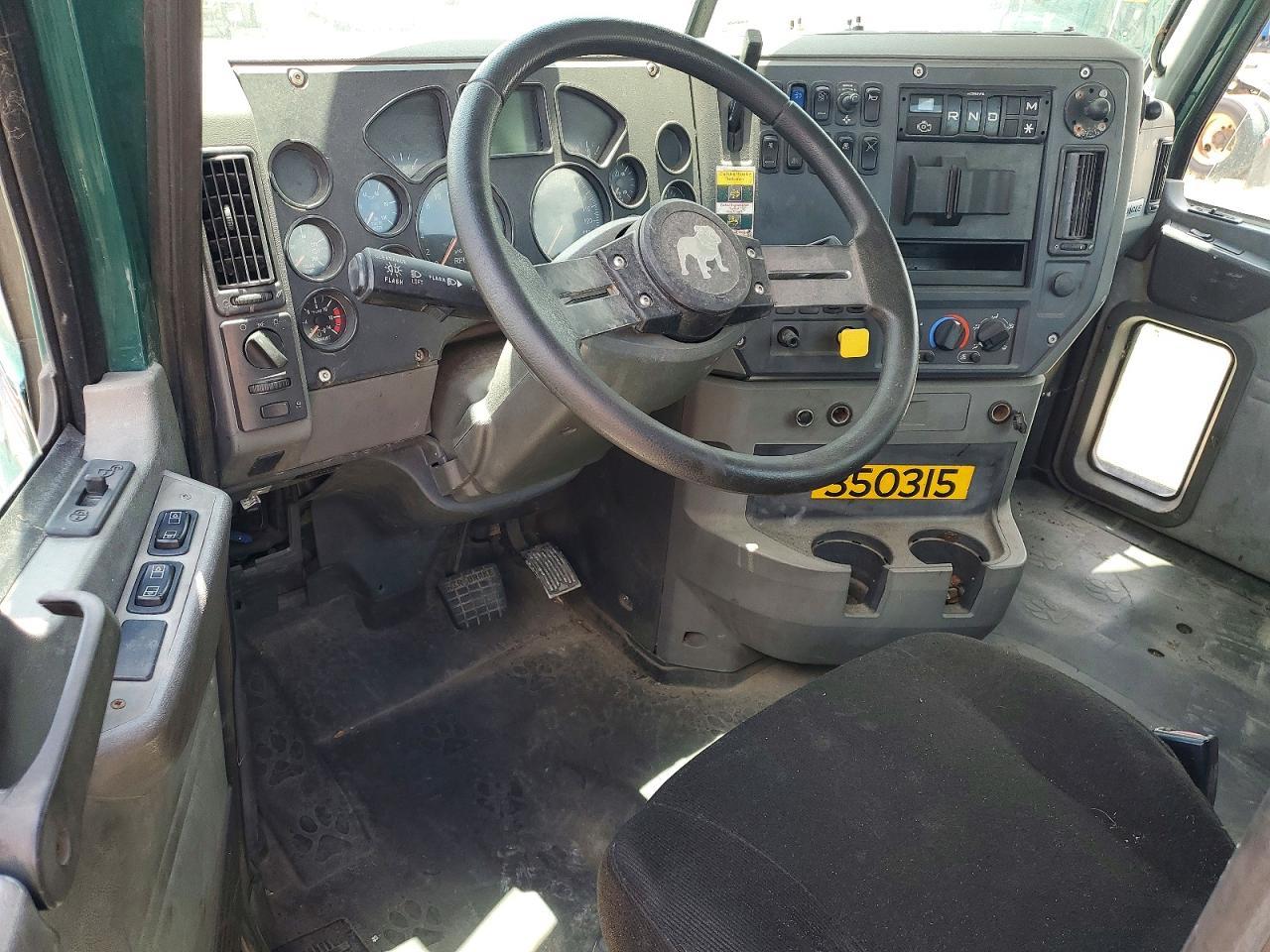2016 Mack 600 CXU600