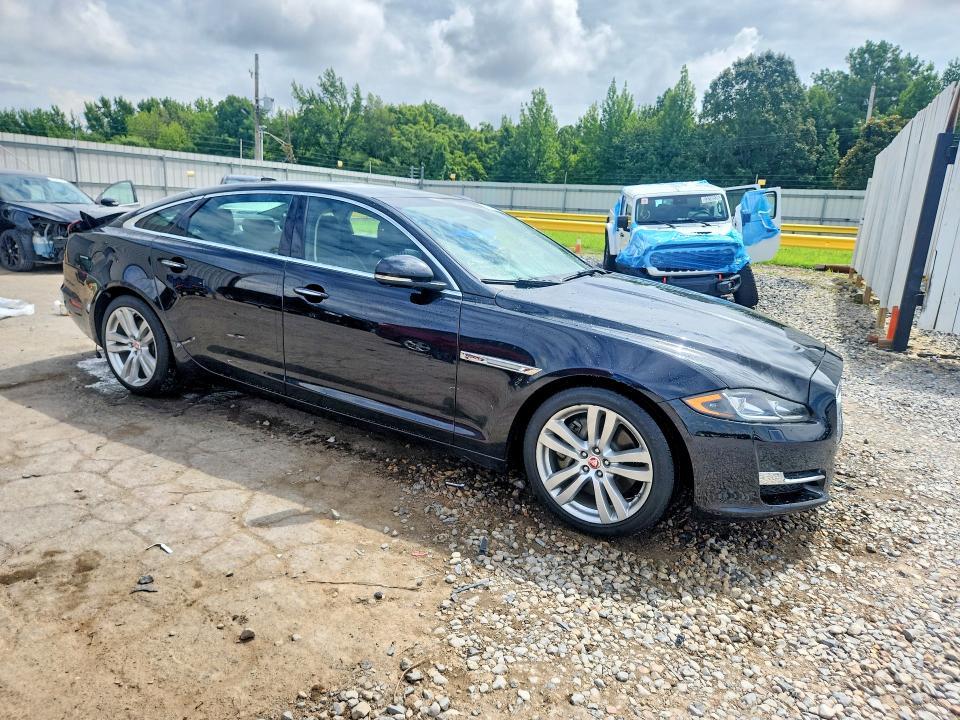 2016 Jaguar Xjl Portfolio
