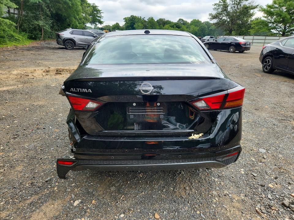 2026 Nissan Altima sv