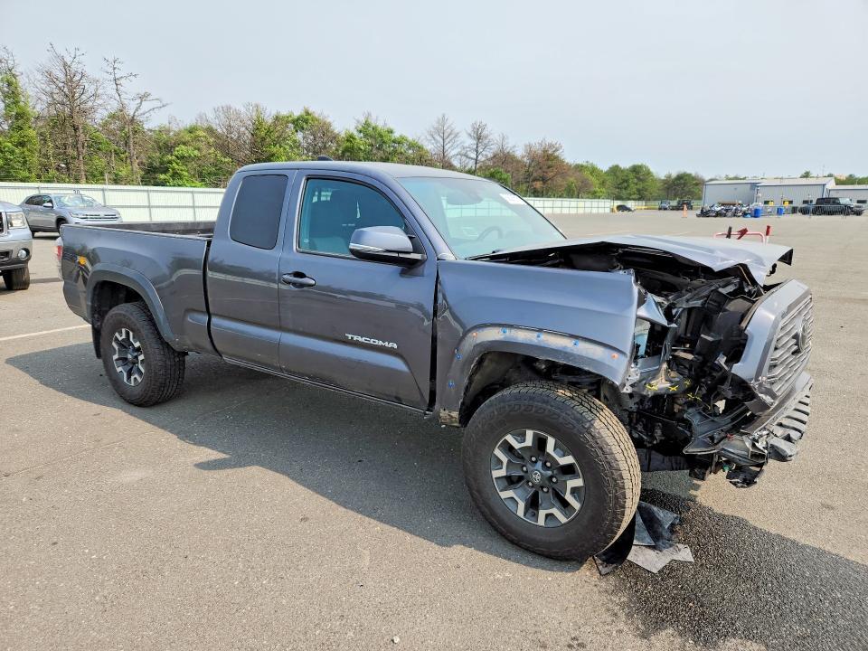 2022 Toyota Tacoma TRD OFF-Road