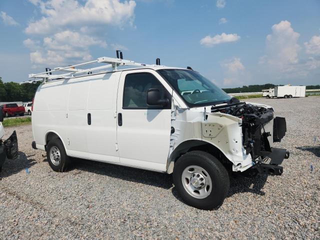 2025 Chevrolet Express G2500