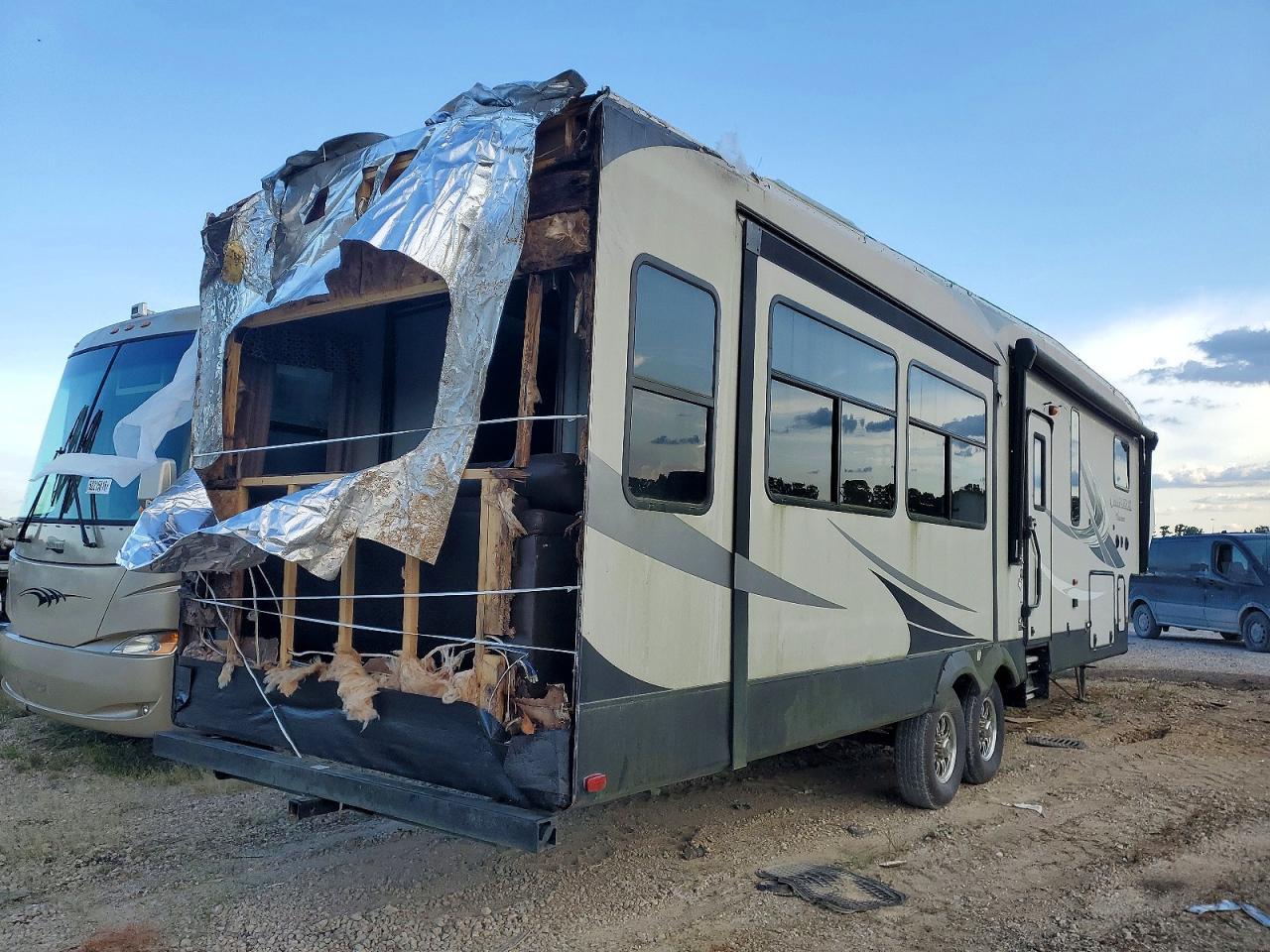 2019 Coachmen 2019 Forest River Chaparral Camper
