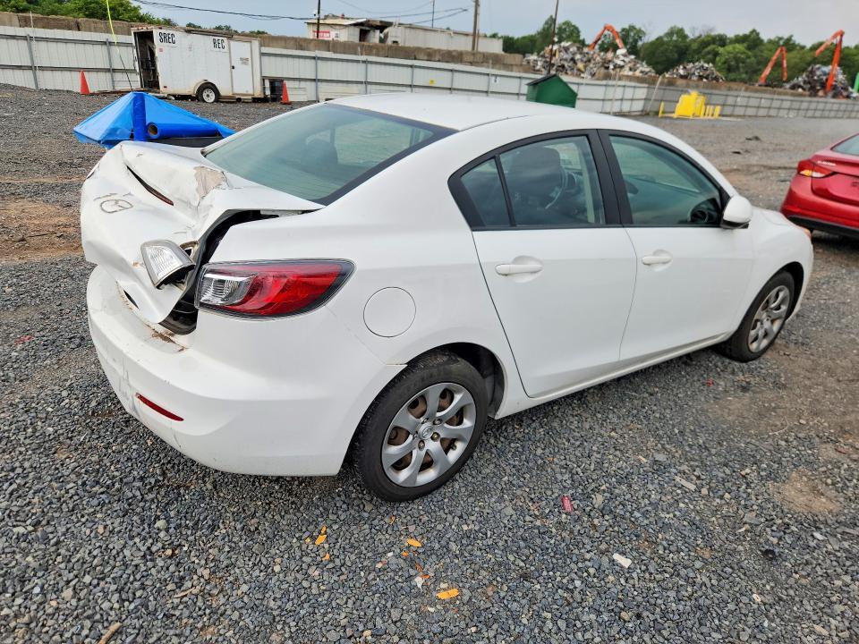 2013 Mazda 3 I