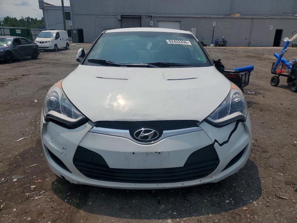 2013 Hyundai Veloster Base