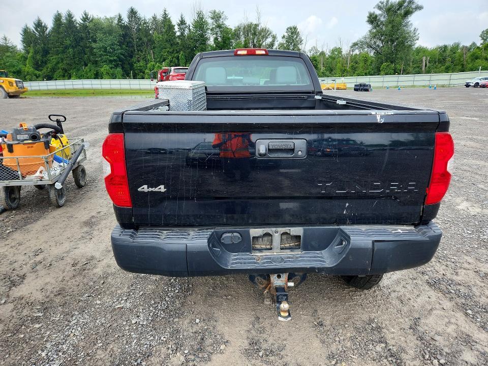 2017 Toyota Tundra SR