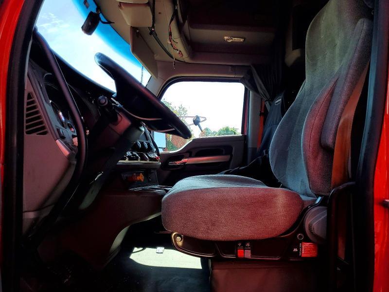 2020 Kenworth T680 Semi Truck