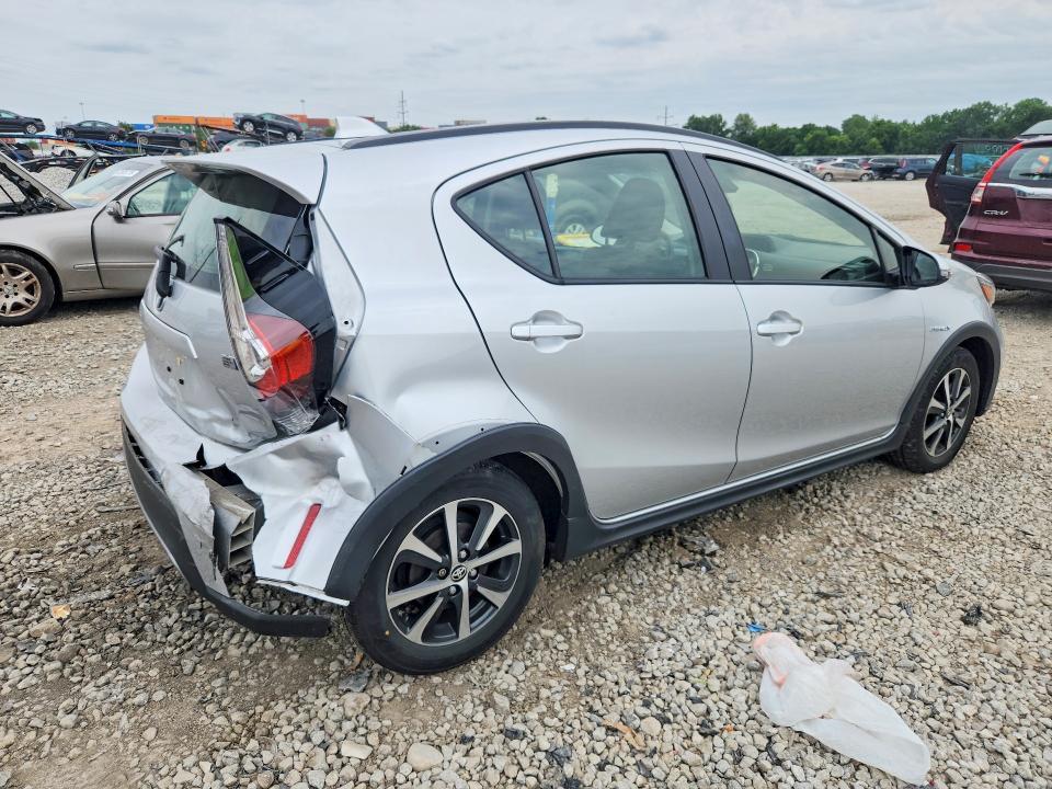 2019 Toyota Prius c l