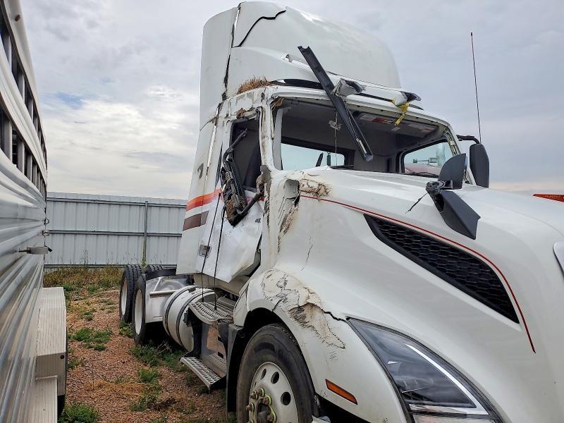 2023 Volvo VN VNL