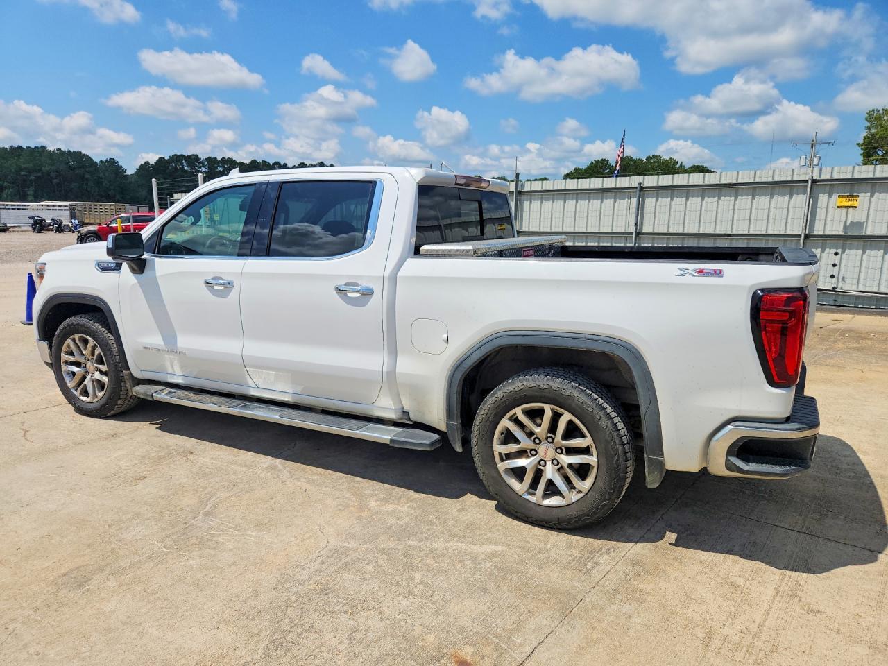 2020 GMC Sierra K1500 SLT
