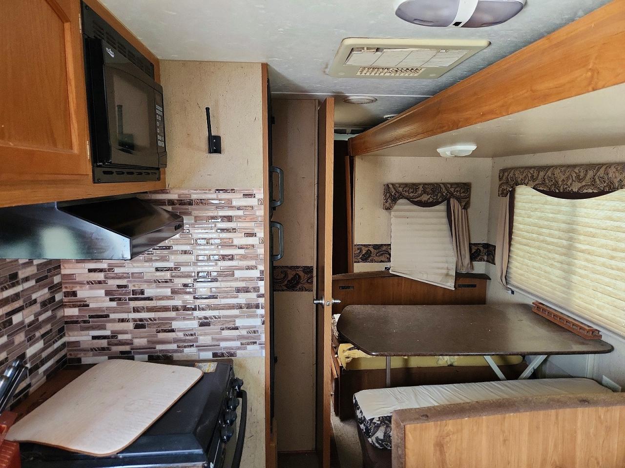 2011 Crossroads Sunset Camper