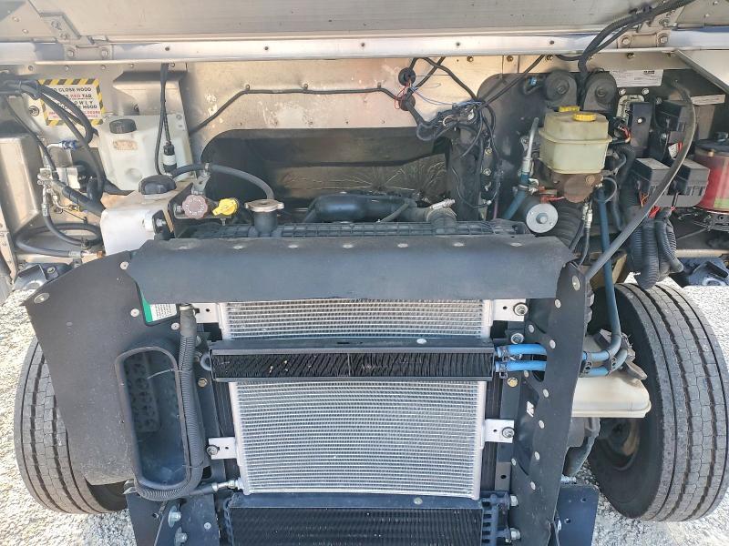2021 Freightliner MT45G Chassis Delivery Truck