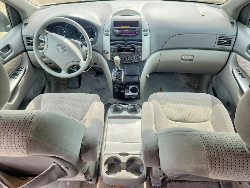 2008 Toyota Sienna le 7-passenger