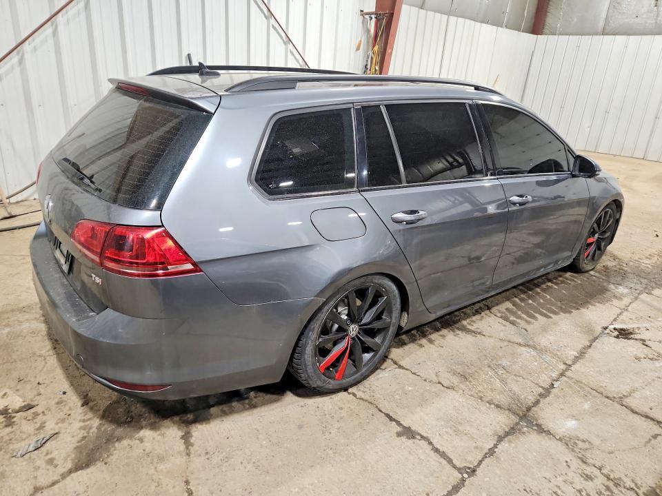 2017 Volkswagen Golf Sportwagen S