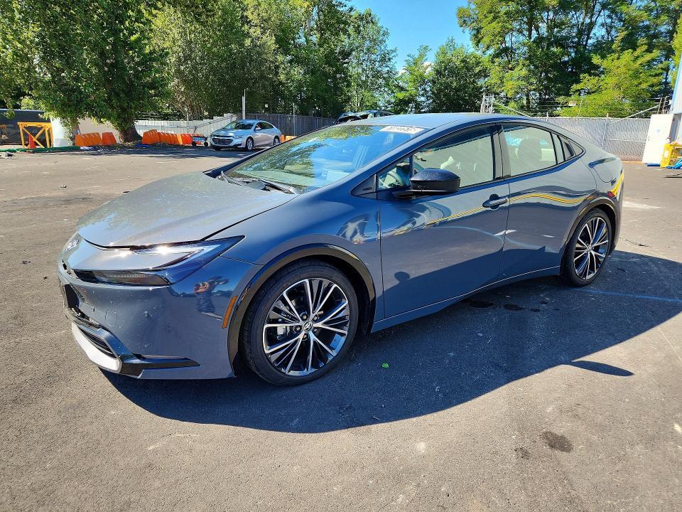 2026 Toyota Prius le
