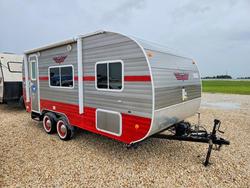 Salvage trucks for sale at Taylor, TX auction: 2018 Riverside Retro Camper