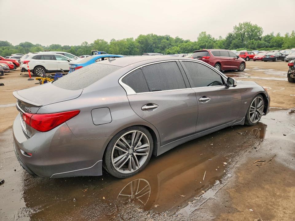 2015 Infiniti Q50 Sport
