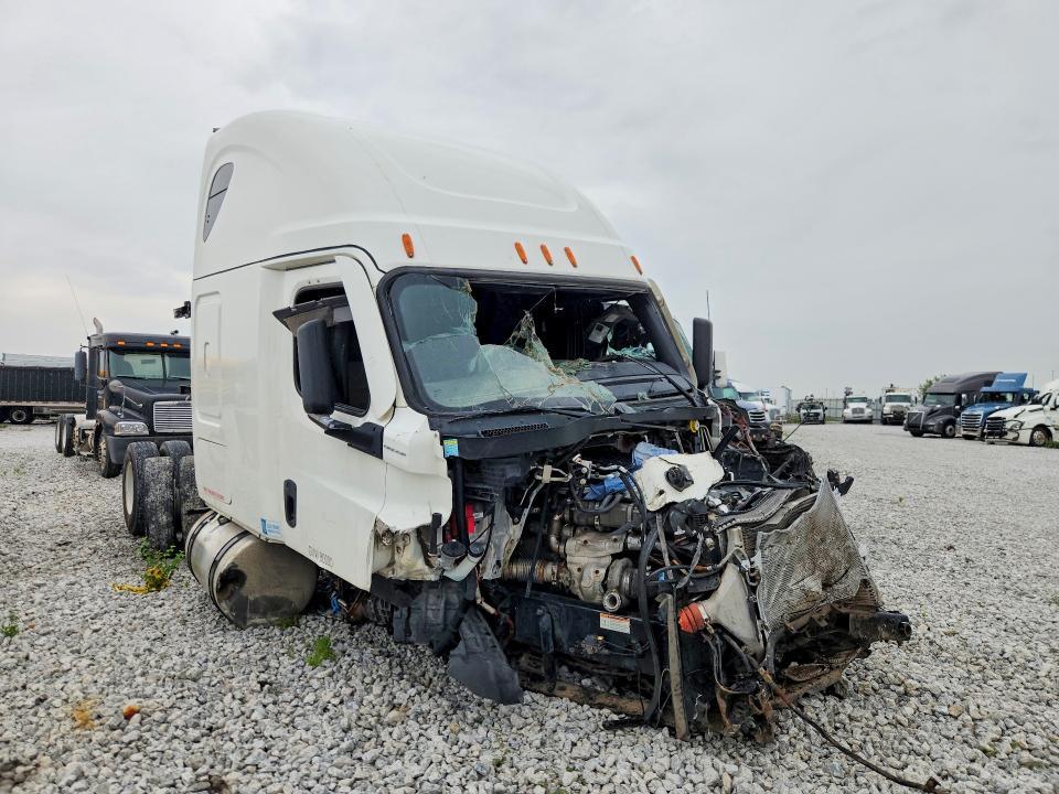 2021 Freightliner Cascadia 126 Truck Cab AND Chassis